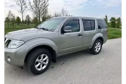 Nissan Pathfinder Gebrauchtwagen