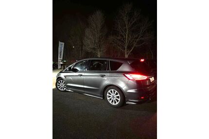 Ford S-Max Gebrauchtwagen