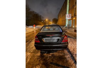 Mercedes-Benz E 270 