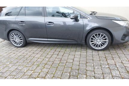 Toyota Avensis Gebrauchtwagen