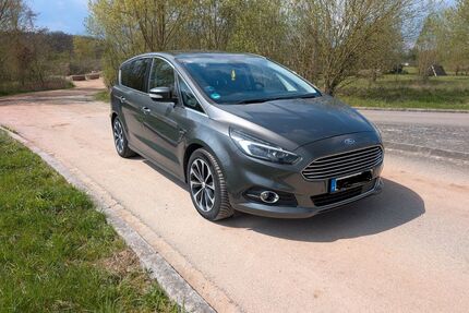 Ford S-Max Gebrauchtwagen