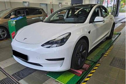 Tesla Model 3 Gebrauchtwagen
