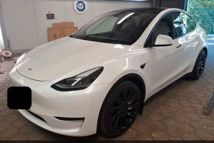 Tesla Model Y Gebrauchtwagen
