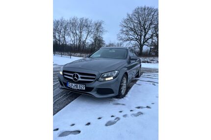 Mercedes-Benz 220 Gebrauchtwagen