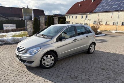 Mercedes-Benz B 180 Gebrauchtwagen