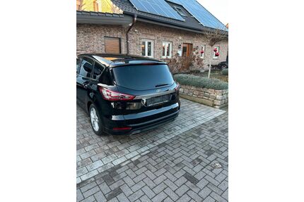 Ford S-Max Gebrauchtwagen
