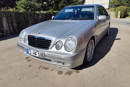 Mercedes-Benz E 200 Gebrauchtwagen