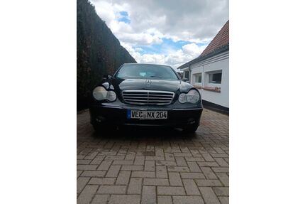 Mercedes-Benz 220 Gebrauchtwagen