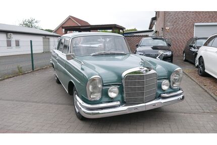 Mercedes-Benz 220 Gebrauchtwagen