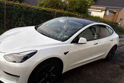 Tesla Model 3 Gebrauchtwagen