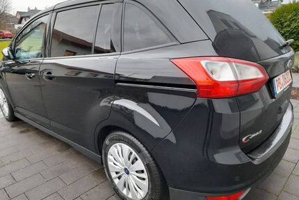 Ford Grand C-Max Gebrauchtwagen
