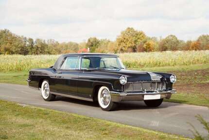 Lincoln Continental 