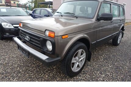 Lada Niva Gebrauchtwagen