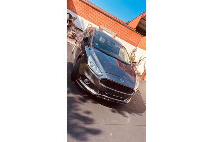 Ford S-Max Gebrauchtwagen