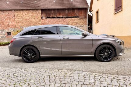 Mitsubishi CLA Shooting Brake 