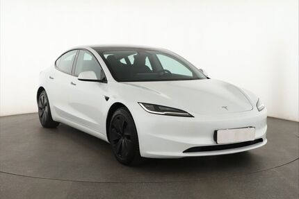 Tesla Model 3 Gebrauchtwagen