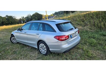 Mercedes-Benz 220 Gebrauchtwagen