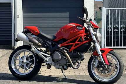 Ducati Monster 1100 Gebrauchtwagen