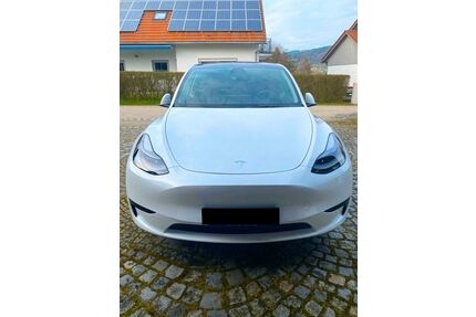 Tesla Model Y Gebrauchtwagen