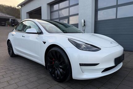 Tesla Model 3 Gebrauchtwagen