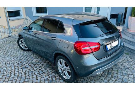 Mercedes-Benz GLA 180 Gebrauchtwagen