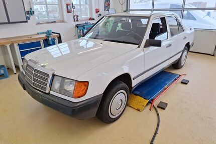 Mercedes-Benz 200 Gebrauchtwagen