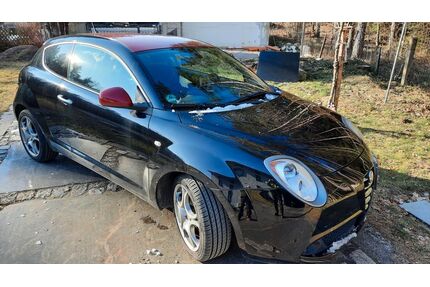 VW MiTo 