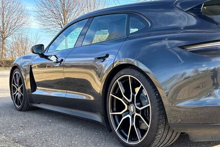 Porsche Taycan Gebrauchtwagen