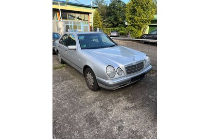 Mercedes-Benz E 280 Gebrauchtwagen