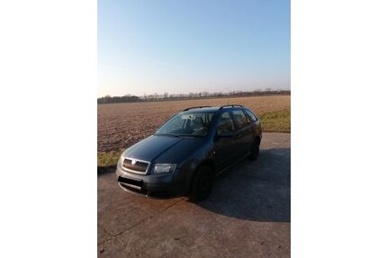 Audi Fabia 