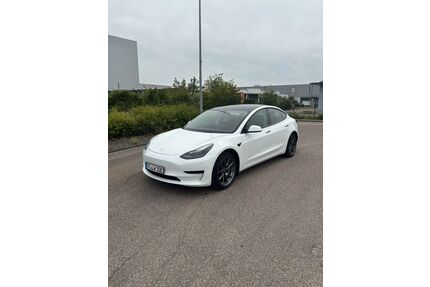 Tesla Model 3 Gebrauchtwagen