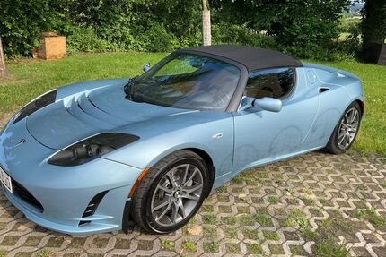 Tesla Roadster 