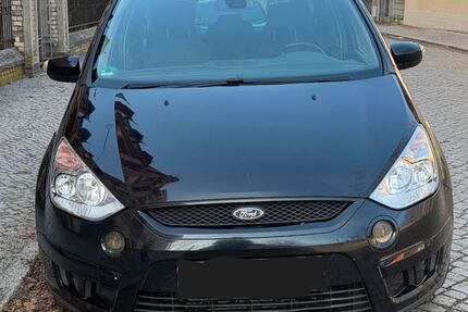 Ford S-Max Gebrauchtwagen