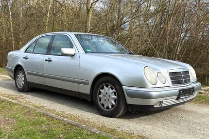 Mercedes-Benz E 230 Gebrauchtwagen