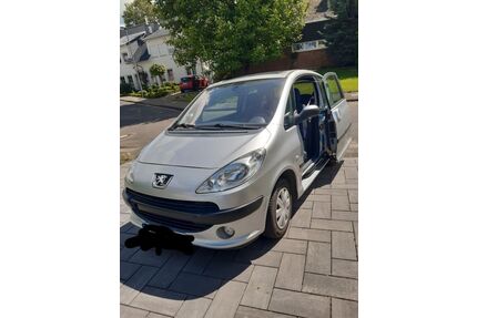 Peugeot 1007 Gebrauchtwagen