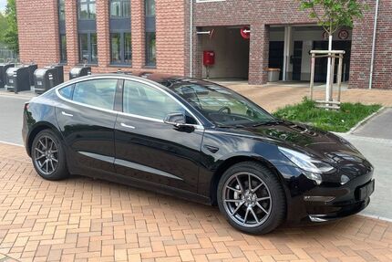 Tesla Model 3 Gebrauchtwagen