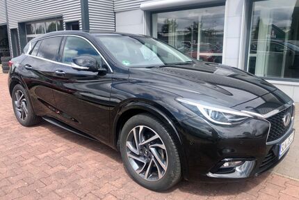 INFINITI Q30 Gebrauchtwagen