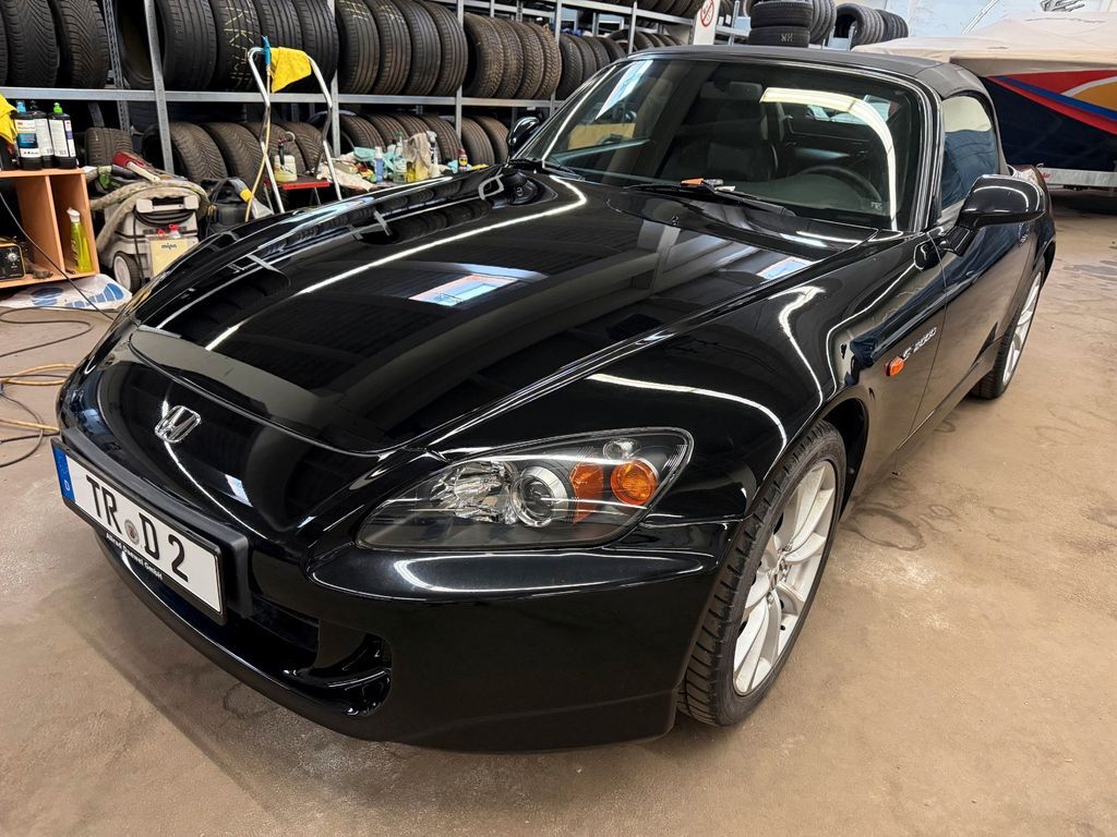 S2000