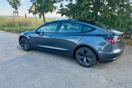Tesla Model 3 Gebrauchtwagen