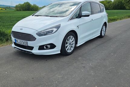 Ford S-Max Gebrauchtwagen