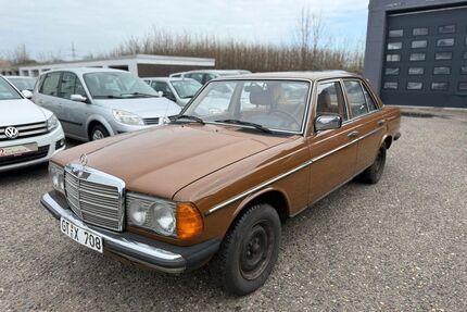 Mercedes-Benz 240 Gebrauchtwagen