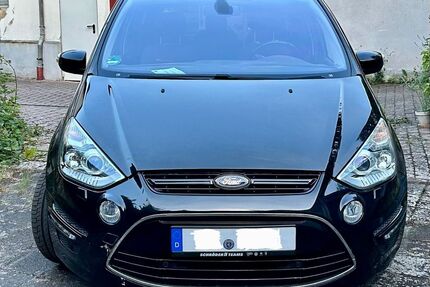 Ford S-Max Gebrauchtwagen