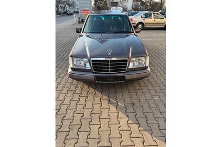 Mercedes-Benz E 200 Gebrauchtwagen