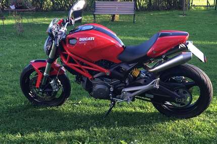 Ducati Monster 696 Gebrauchtwagen