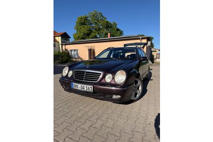 Mercedes-Benz E 200 Gebrauchtwagen