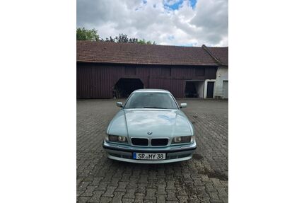 BMW 735 Gebrauchtwagen