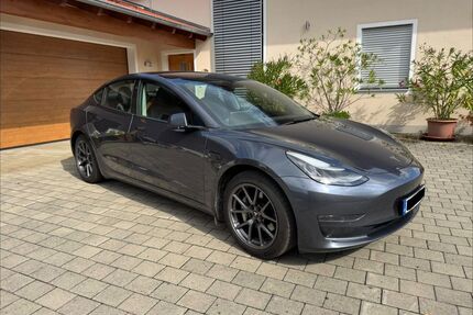 Tesla Model 3 Gebrauchtwagen