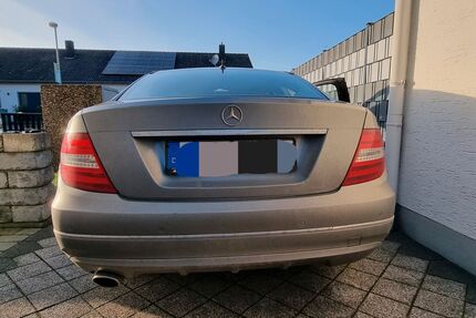 Mercedes-Benz 220 Gebrauchtwagen