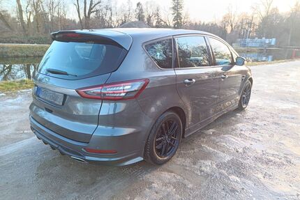 Ford S-Max Gebrauchtwagen