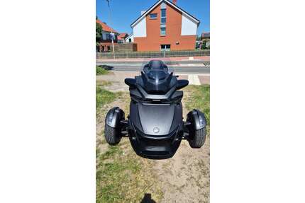 Can-Am Spyder RT 